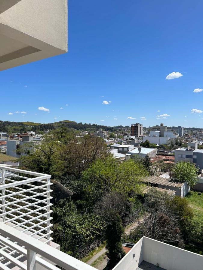 Departamento Avellaneda Apartment *